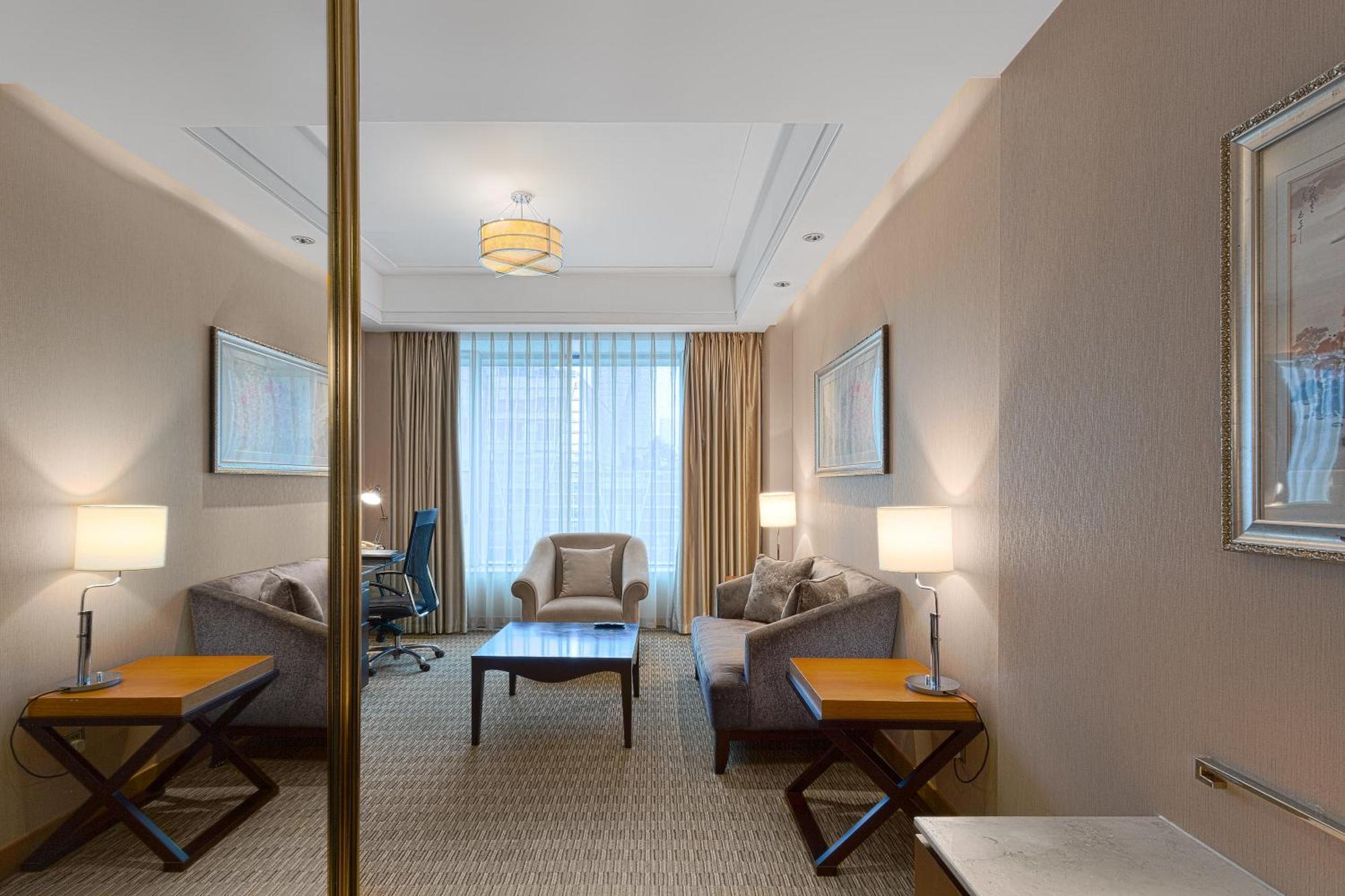Holiday Inn Chengdu Century City-Easttower Exterior photo