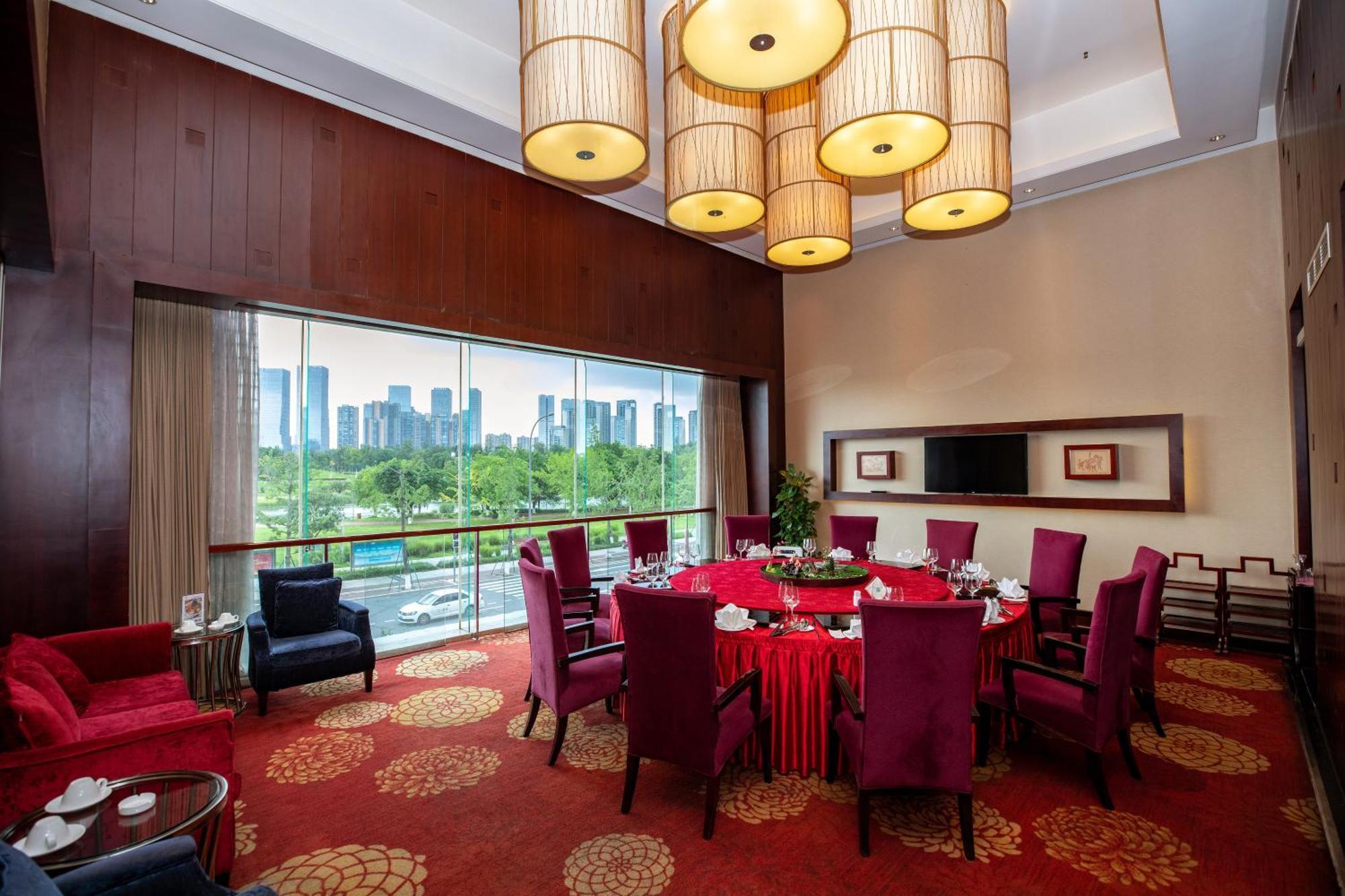 Holiday Inn Chengdu Century City-Easttower Exterior photo